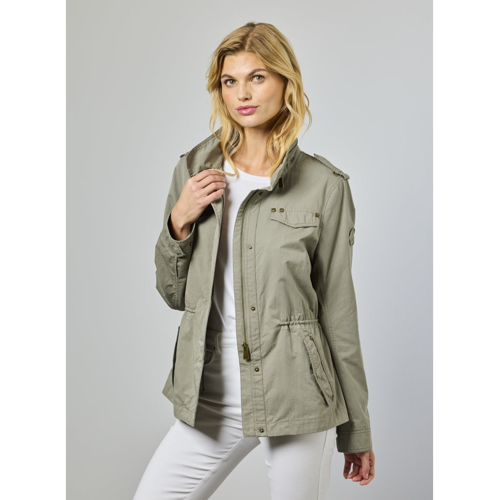 Junge Nala Kv. 46 42-Light Olive