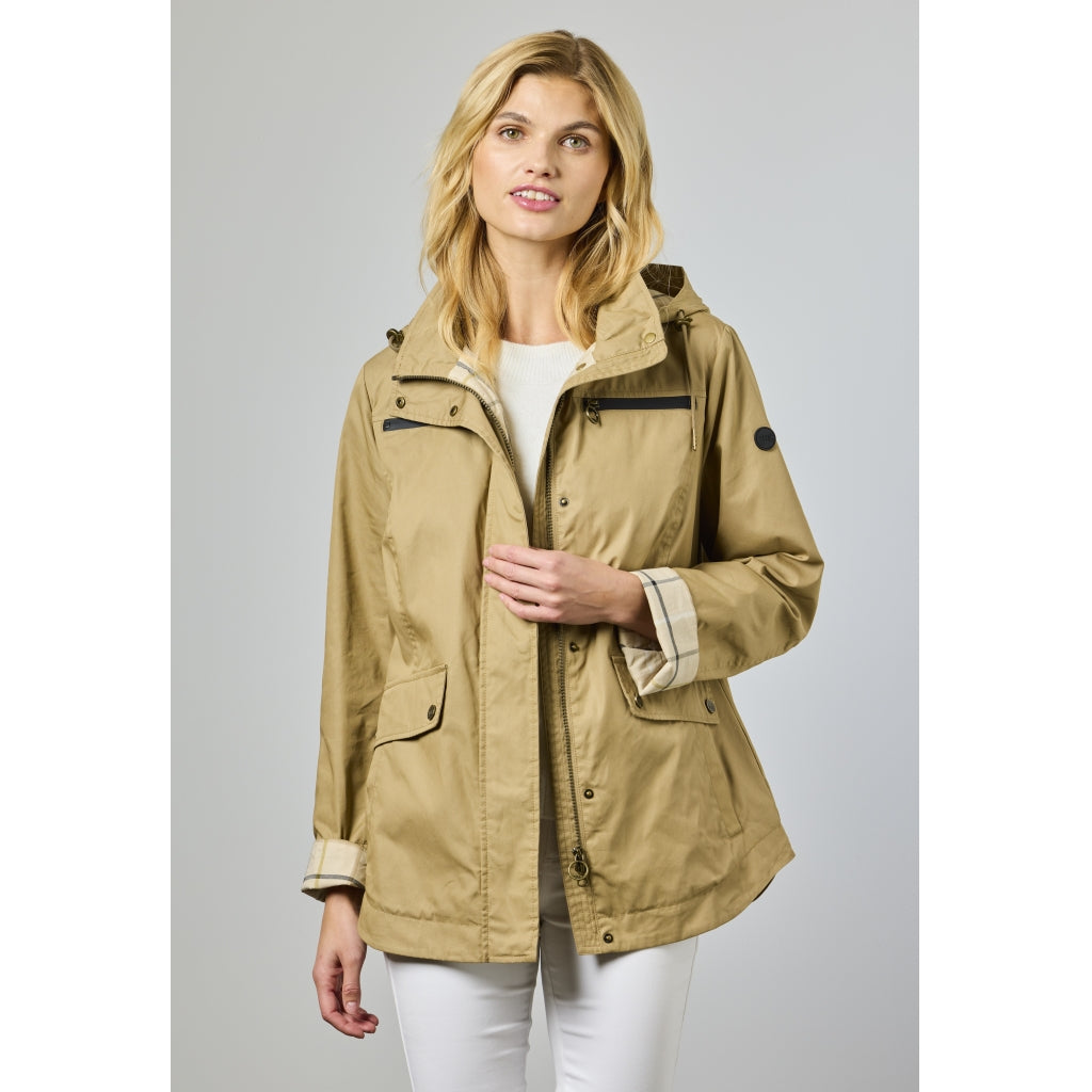 Junge Nicole Kv. 45 63-Camel