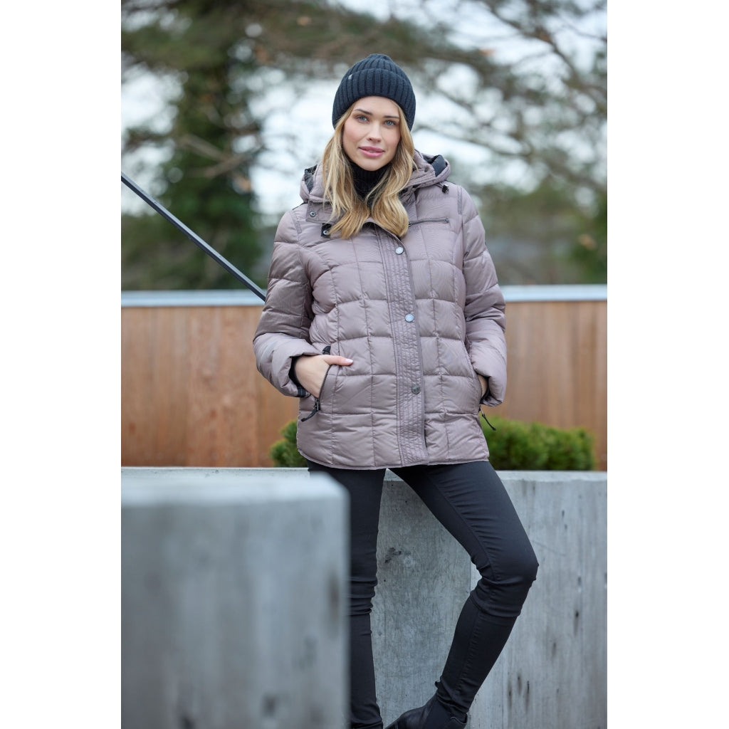 Junge Ingrid Kv. 65 33-Musk
