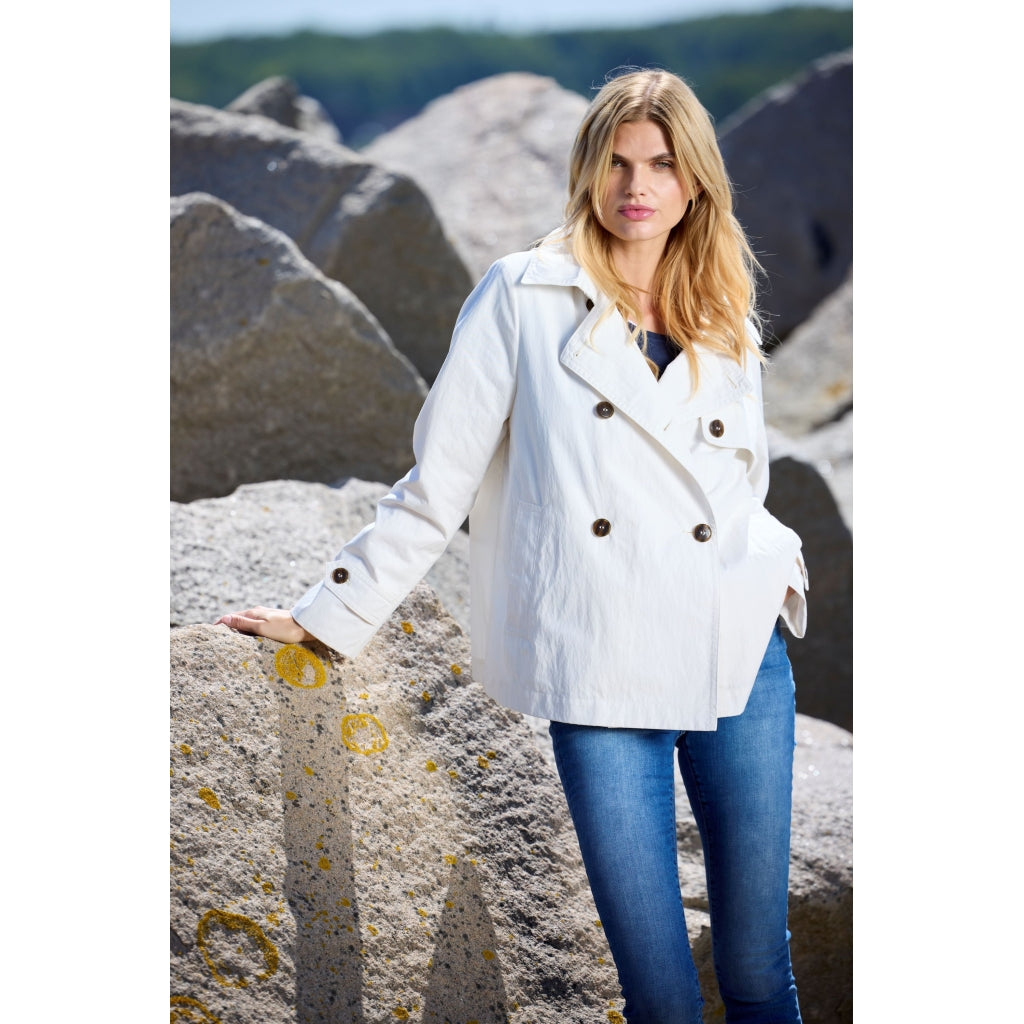 Junge Nicolette Kv. 46 10-Ecru